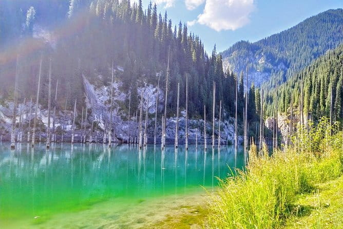 1 Day Private Tour to Charyn Canyon, Kolsay and Kaiyndy - What to pack for a 15–18 hour canyon-and-lake day
