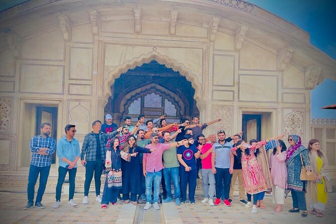 2 Days Private Guided Tour in Lahore - Getting Your Bearings Fast with Private Pickup in Lahore