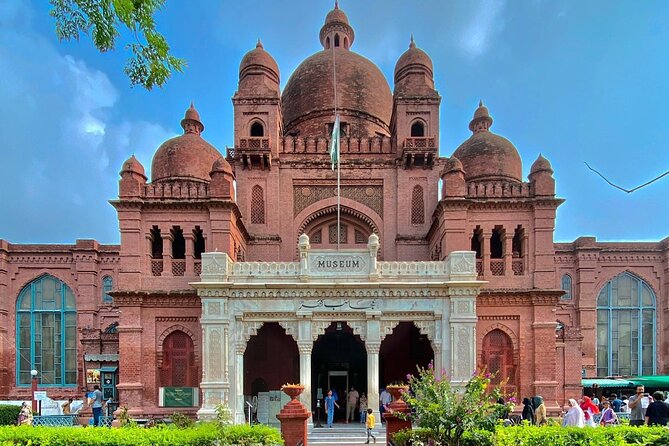 2 Days Private Guided Tour in Lahore - Lahore Fort: Armour Museum, Palaces, and Mughal Power Up Close