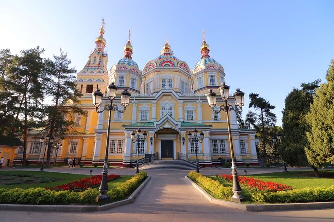 Almaty city & Shymbulak tour - Green Bazaar Tastings: Where the Tour Turns From Sights to Food