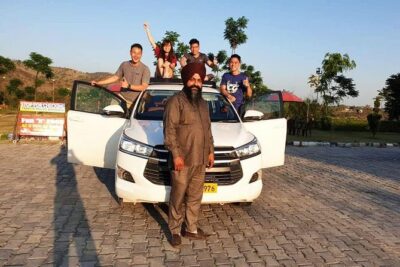 Amritsar 1 Day Sightseeing with Wagah Border - Golden Temple: walking the spiritual center without the scramble