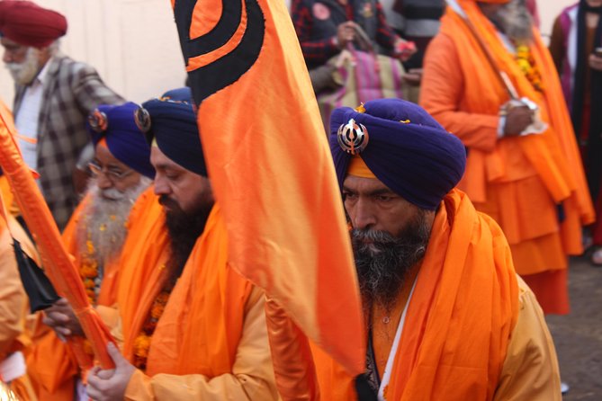 Amritsar City Tour ( Including Wagah Border Ceremony) - Golden Temple: Shoes Off, Sacred Time, and Langar Details