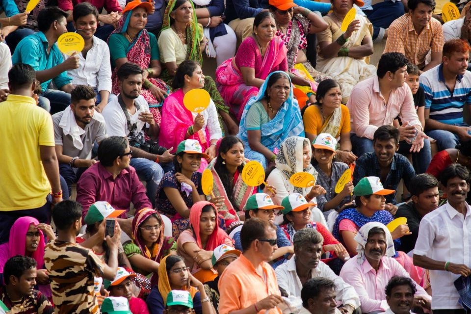 Amritsar : Golden Temple and Jallianwala Bagh Private Tour - Logistics that can affect your day: narrow streets and pickup points