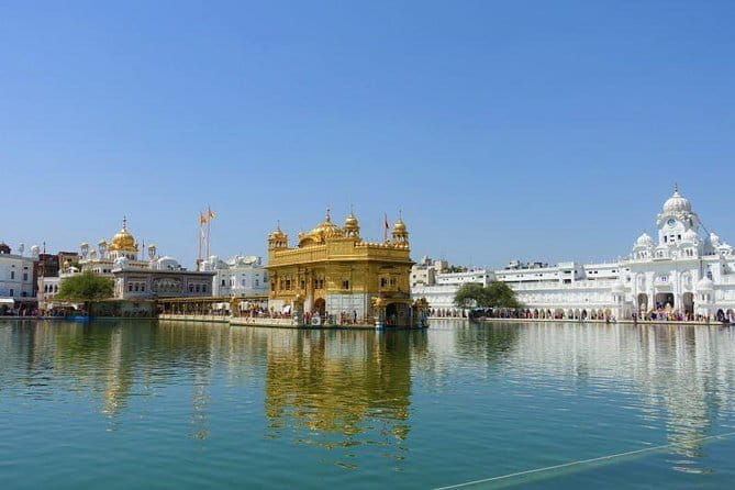 Amritsar Heritage Walking Tour of Old City & Golden Temple Area - Udasin Akhara Sangal Wala Road and Chitta Akhara: how learning and meditation fit the city