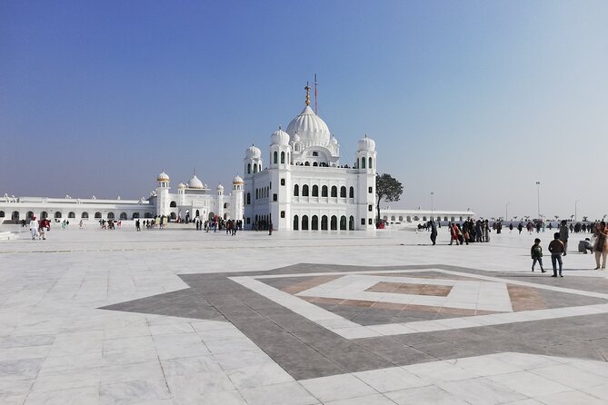 Amritsar Tour with A SIKH (Full Day All Inclusive) - Key things you’ll notice right away