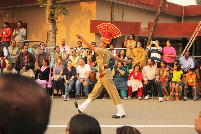 Amritsar Wagah Border Tour - Getting There: Amritsar to Wagah Border by Private Vehicle