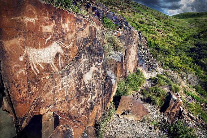 Ancient petroglyphs of Tanbaly - UNESCO World Heritage - Key highlights at Tanbaly (Tamgaly Gorge)