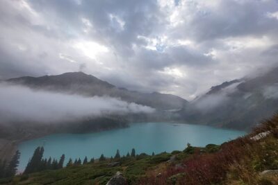 Big Almaty Lake tour private or group by car or hiking - Hiking vs Car: Choosing the Right Effort (and Avoiding Regrets)
