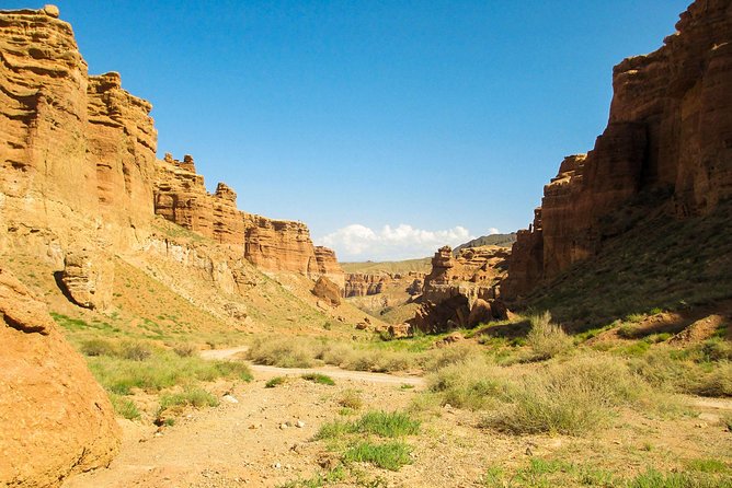 Charyn Canyon - a Place where time stood still... - Why Charyn Canyon feels different from other canyon stops