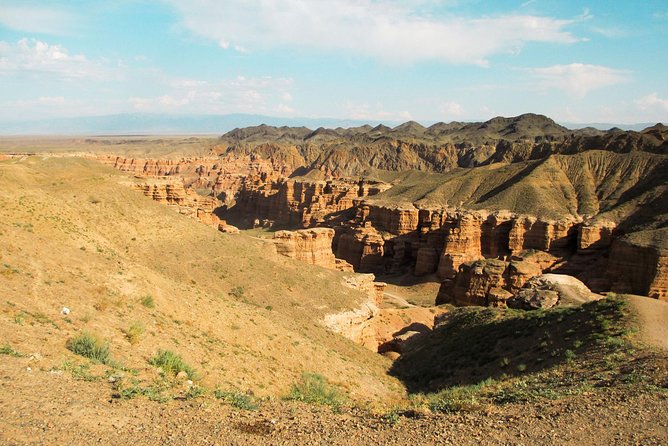 Charyn Canyon - a Place where time stood still... - Entering Charyn National Park: viewpoints plus time to breathe