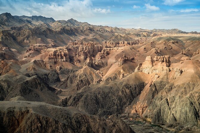 Discovering 6 Stunning Sights on Private Tour of Charyn Canyon - Castle Valley Canyon (Location #1): A 2.5 km Walk Inside the Formations