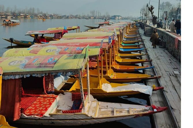 Exotic Kashmir Package - Day 6: Srinagar Breakfast and Airport Escort