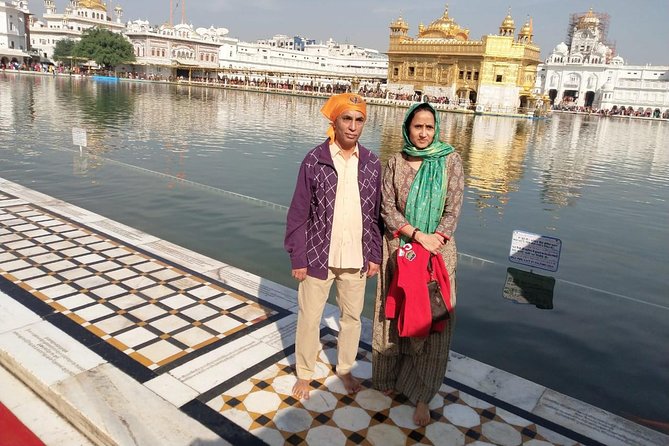 Golden Temple and Wagah Border Private Tour with Punjabi Lunch - Private Guide and Small-Group Pace: How You Get More Than Photos