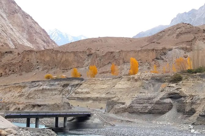 Hunza Valley Sightseeing Tour - Day 1: arriving in Islamabad and getting on the road