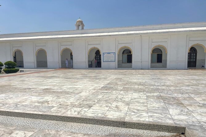 Kartarpur Corridor and Gurdwara Sahib Yatra Guided Tour - Why the Kartarpur Corridor feels different than other religious trips