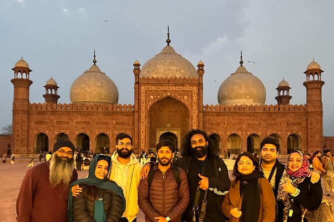 Lahore Heritage and Sightseeing Guided Tour - Inside Lahore’s Walled City: Delhi Gate Energy, Hammam Comfort