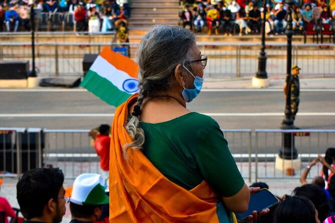 Private Full-Day Amritsar Tour: The Golden Temple & Wagah Border - Wagah Border Beating Retreat: how to time your way through the ceremony