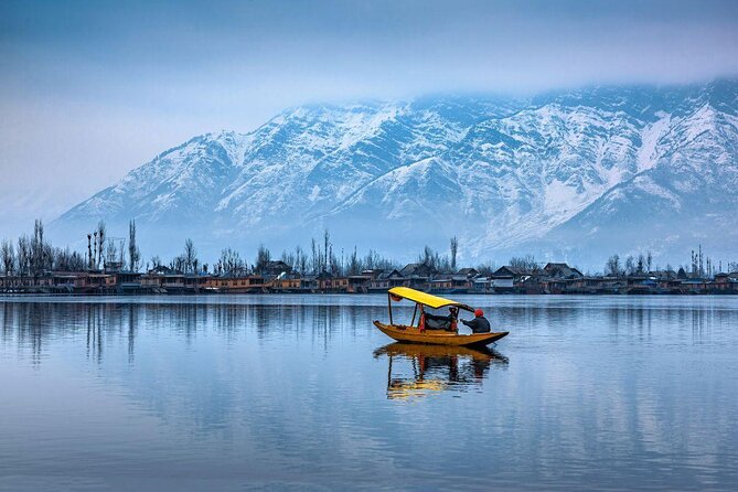 Private Sedan Cab to and from Srinagar Airport and Dal Lake - Key Highlights at a Glance