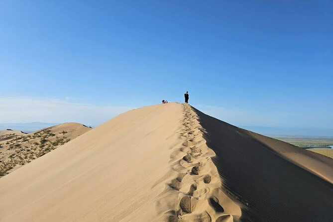 Singing dunes & Aktau mountains group tour to Altyn Emel - Aktau Mountains: chalk formations from an ancient “ocean bottom”