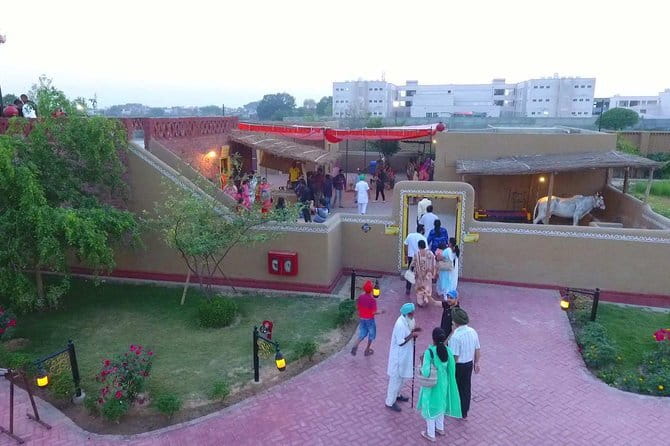 Wagah Border Flag Retreat Ceremony - Should you book the Wagah Border Flag Retreat Ceremony tour?